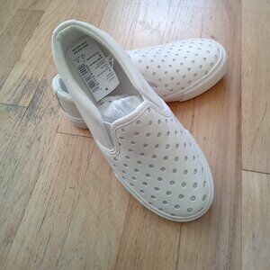 The children's place step in sneaker